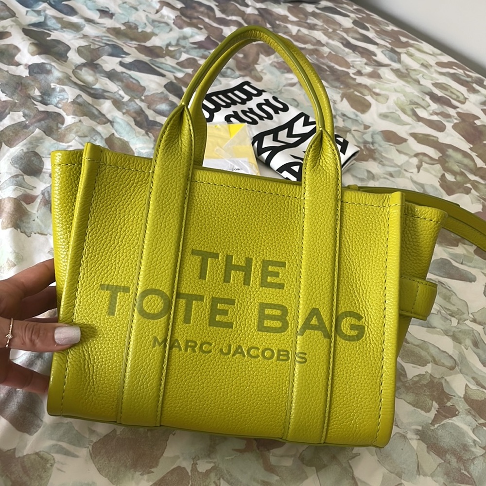Like New with Tags Marc Jacobs Citronella The Tote Bag - Small size - Picture 2 of 5
